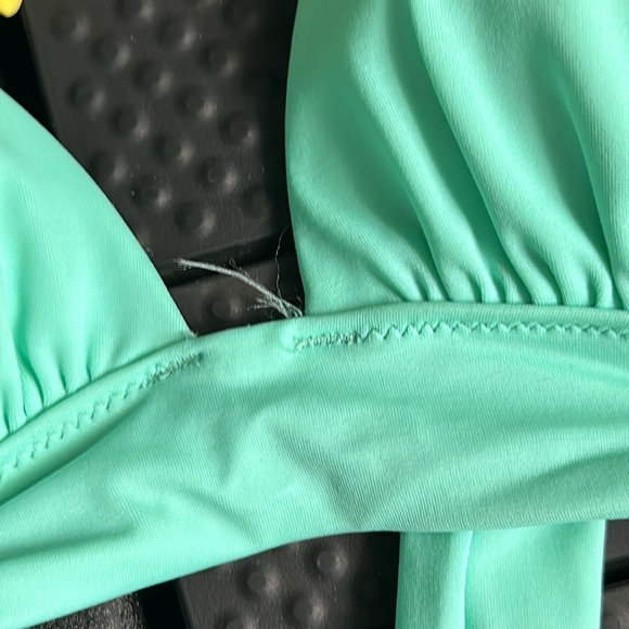 Victoria’s Secret Spearmint Halter Bikini Top XS - Picture 5 of 5